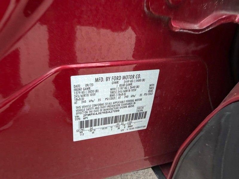 Used 2024 Ford Edge SEL image 18