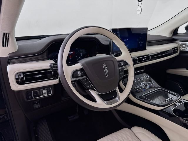 Used 2023 Lincoln Nautilus Black Label w/ Class II Trailer Tow Package image 11