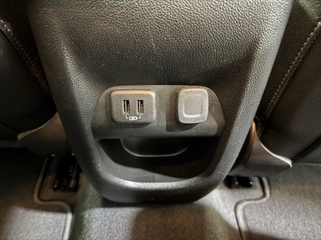 Used 2022 Chevrolet Colorado ZR2 image 17