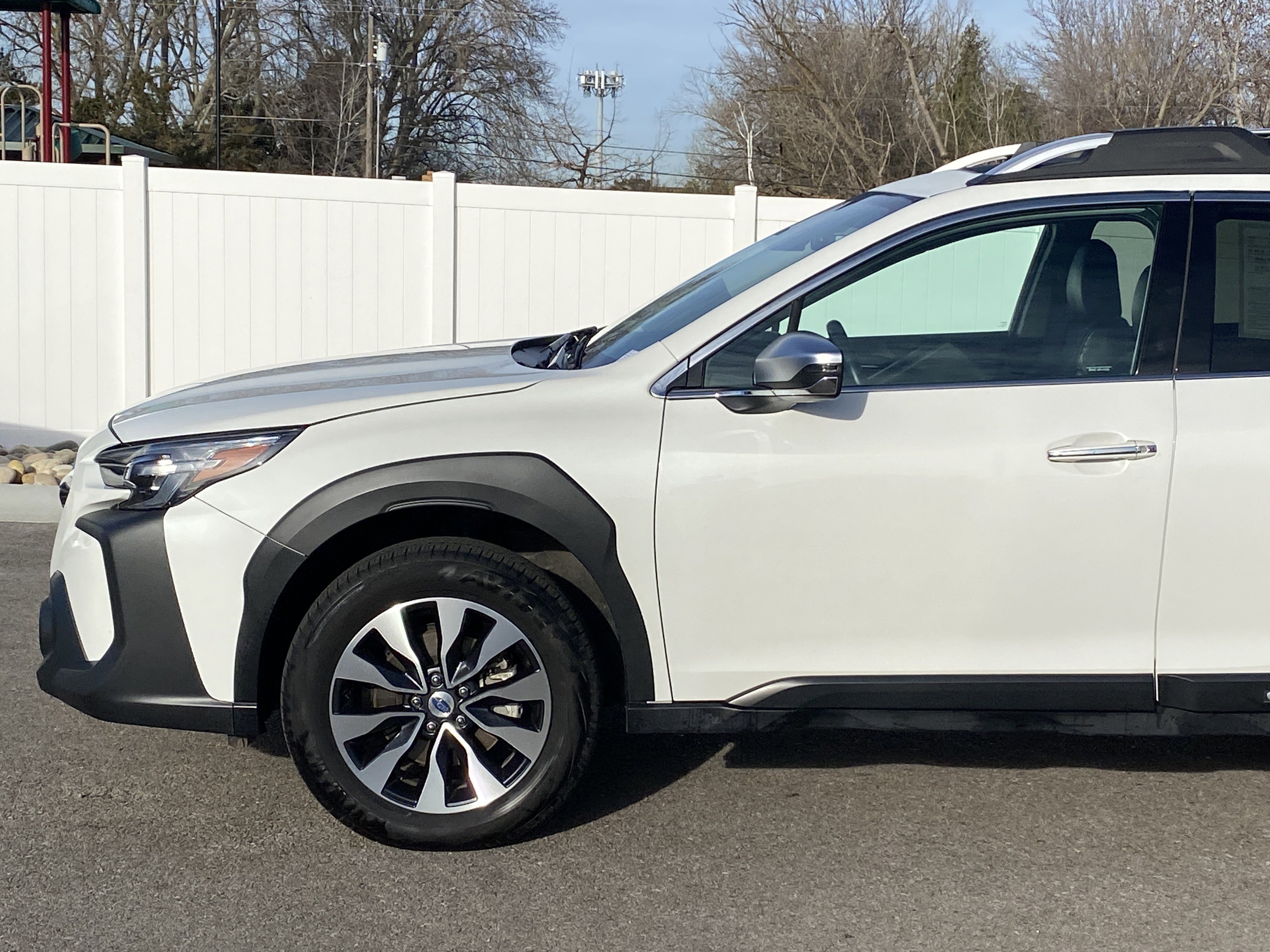 Used 2024 Subaru Outback Touring XT image 2