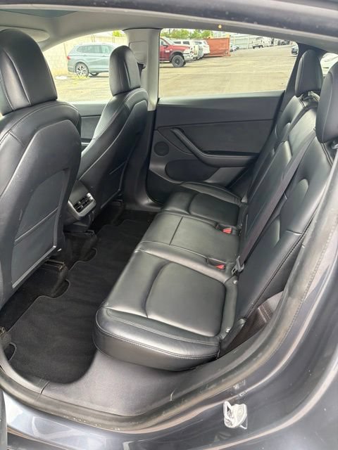 Used 2021 Tesla Model Y Long Range AWD/4WD image 8