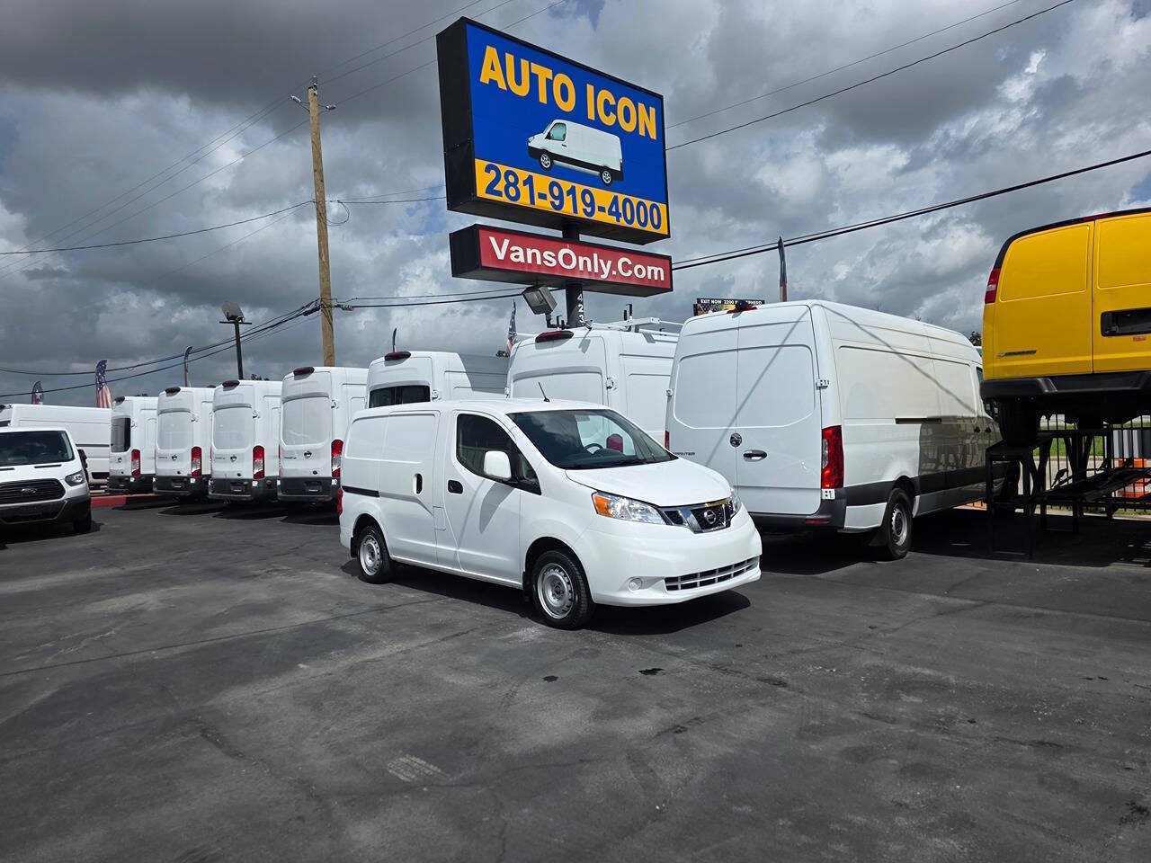 Used 2019 Nissan NV200 SV w/ Back Door Glass Package FWD image 28