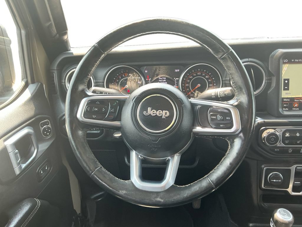 Used 2020 Jeep Gladiator Overland AWD/4WD image 18