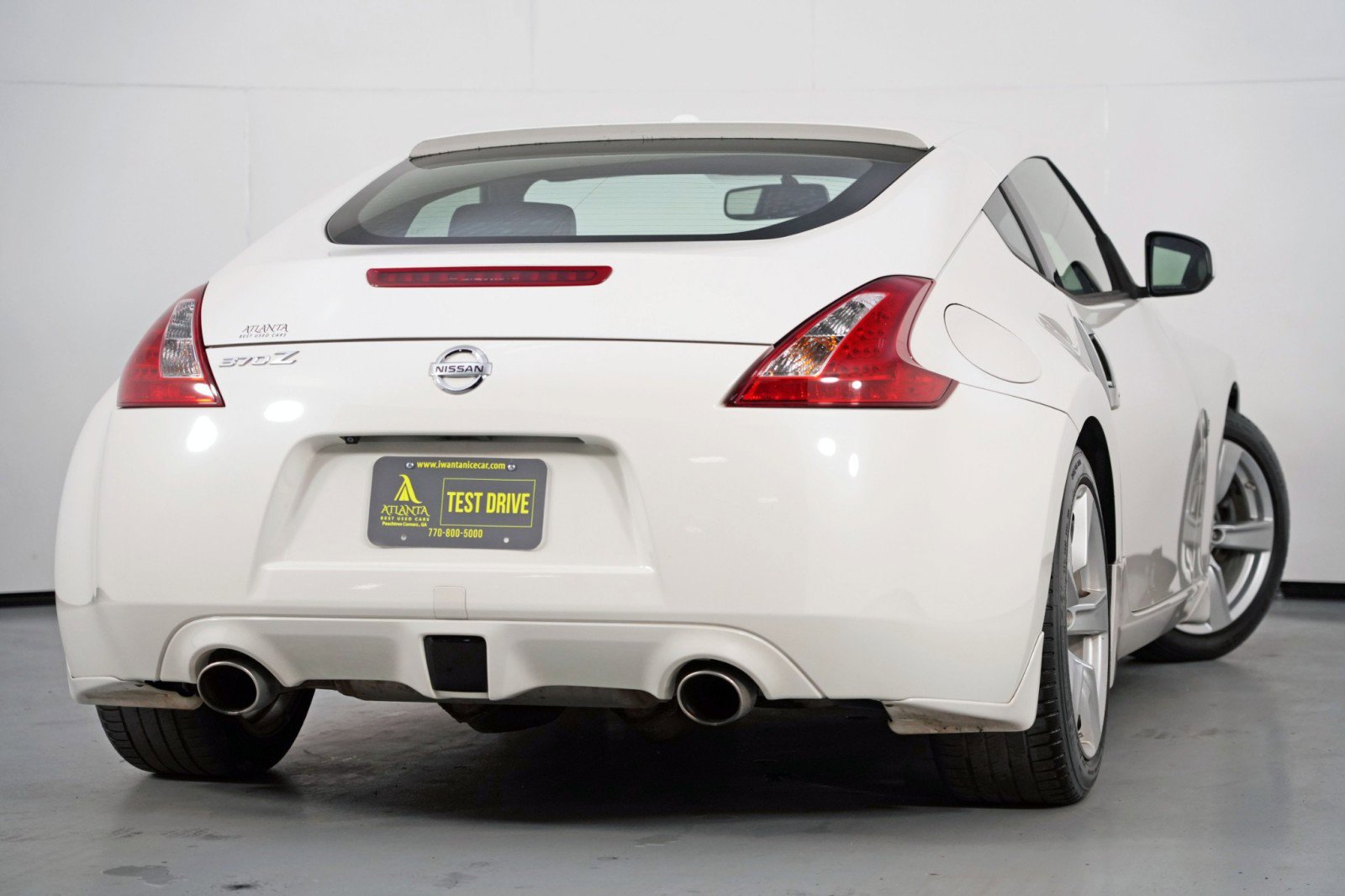 Used 2011 Nissan 370Z Touring image 4