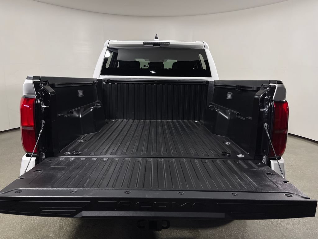 Certified 2025 Toyota Tacoma TRD Sport AWD/4WD image 10