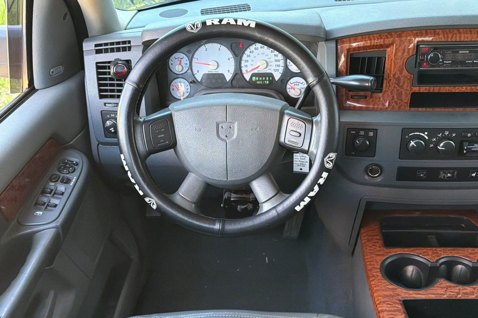 Used 2007 Dodge Ram 3500 Truck Laramie w/ Protection Group AWD/4WD image 15