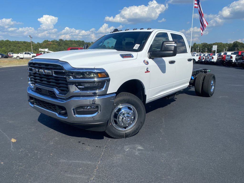 New 2026 RAM 3500 Tradesman w/ Chrome Appearance Group A