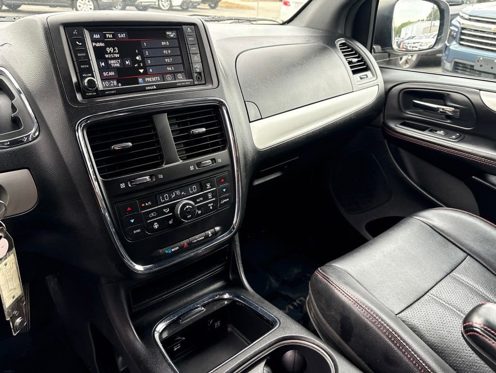 Used 2014 Dodge Grand Caravan R/T w/ Safety Sphere Group FWD image 20