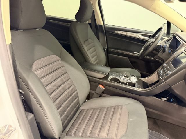 Used 2019 Ford Fusion SE FWD image 37