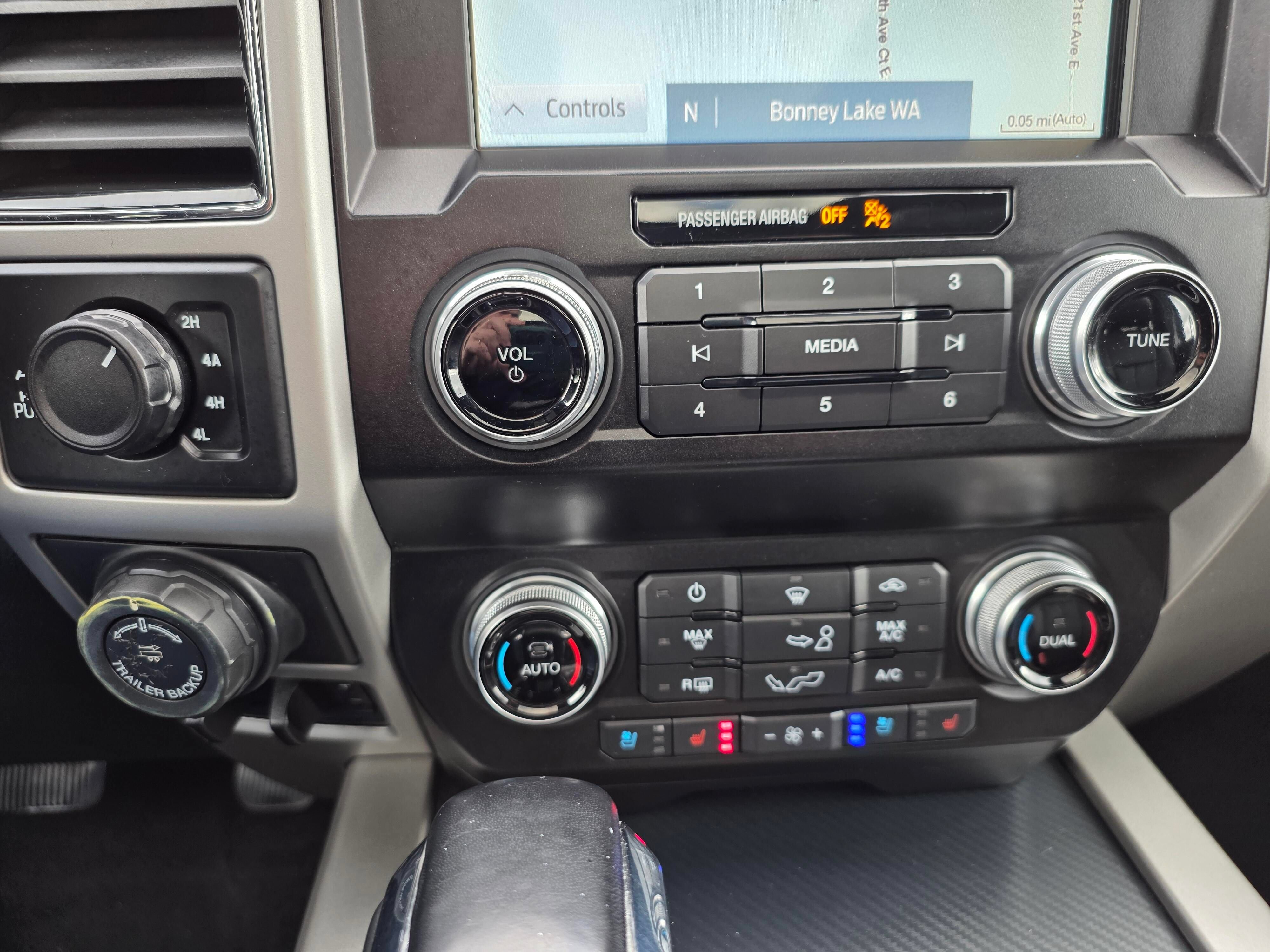 Used 2020 Ford F150 Lariat w/ Equipment Group 502A Luxury AWD/4WD image 16