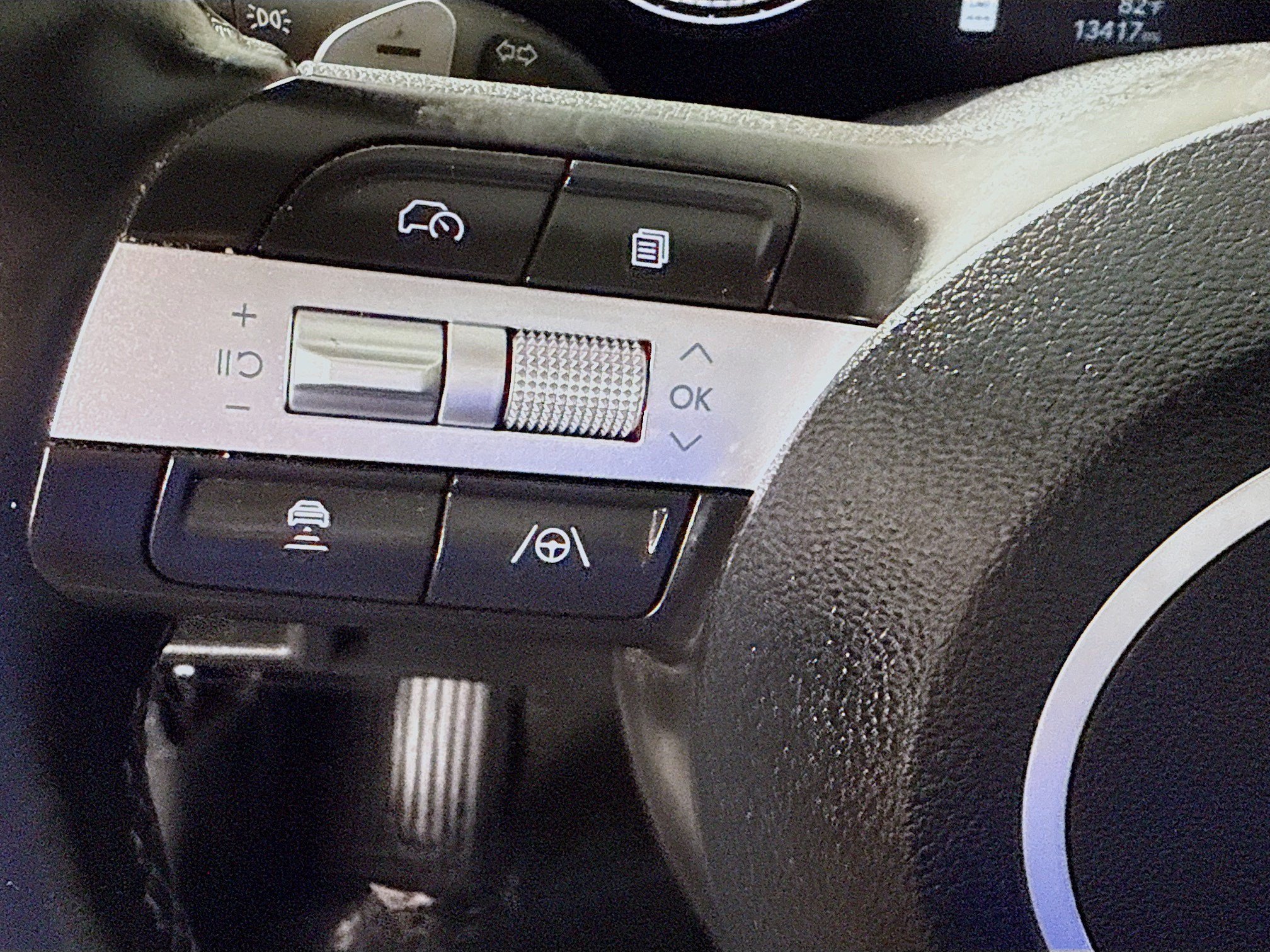 Used 2026 Hyundai Sonata SEL FWD image 14