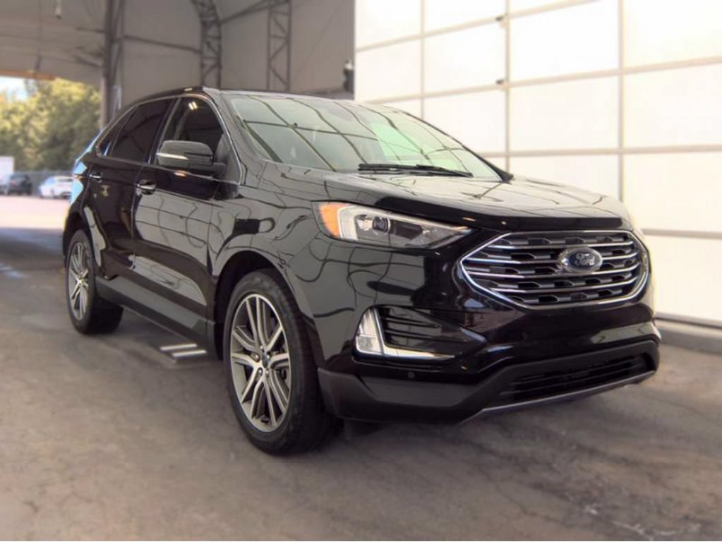Used 2022 Ford Edge Titanium AWD/4WD image 4