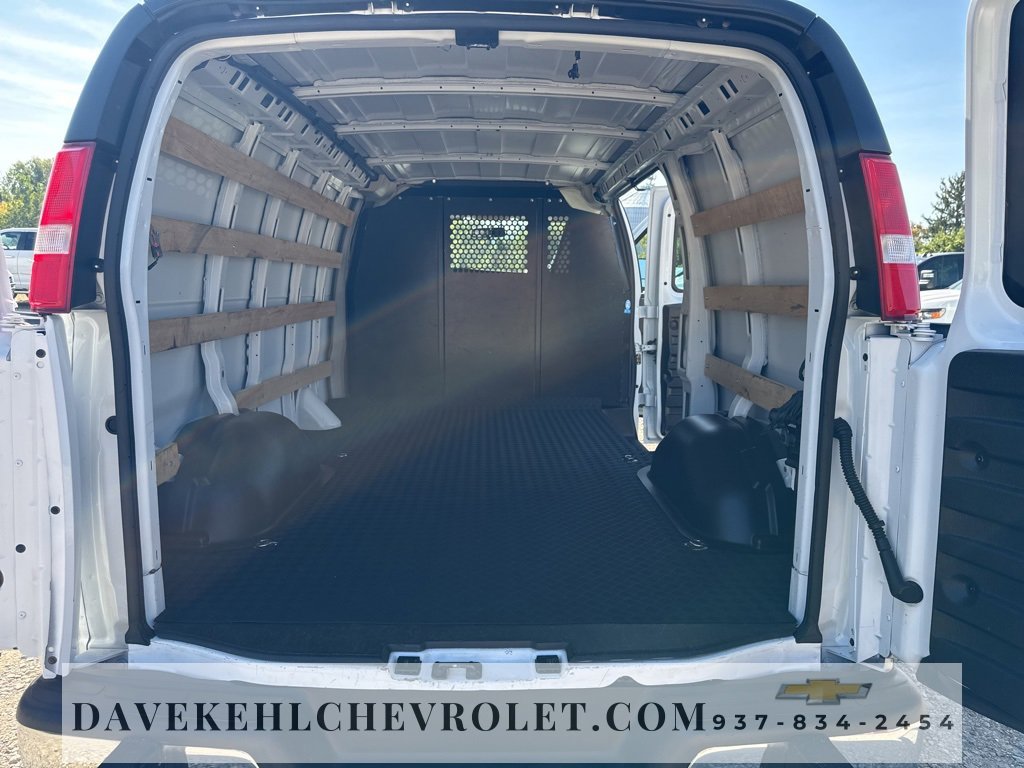 Certified 2023 GMC Savana 2500 w/ Driver Convenience Package image 27