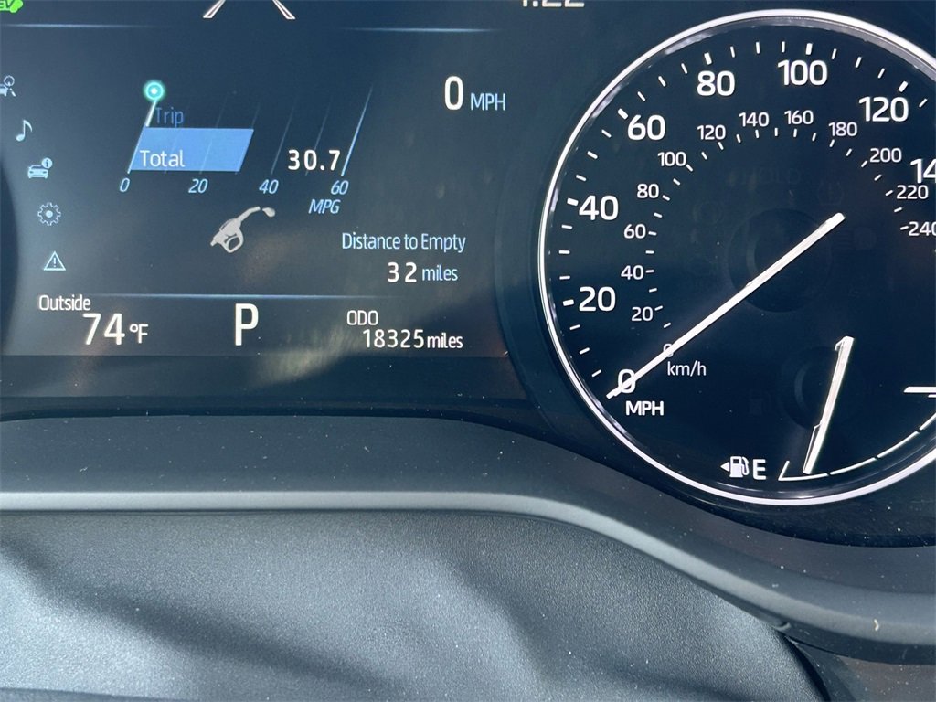 Used 2023 Toyota Sienna Platinum image 41