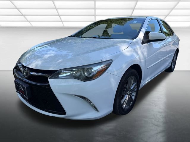 Used 2016 Toyota Camry SE w/ Moonroof Package FWD 360° Tour