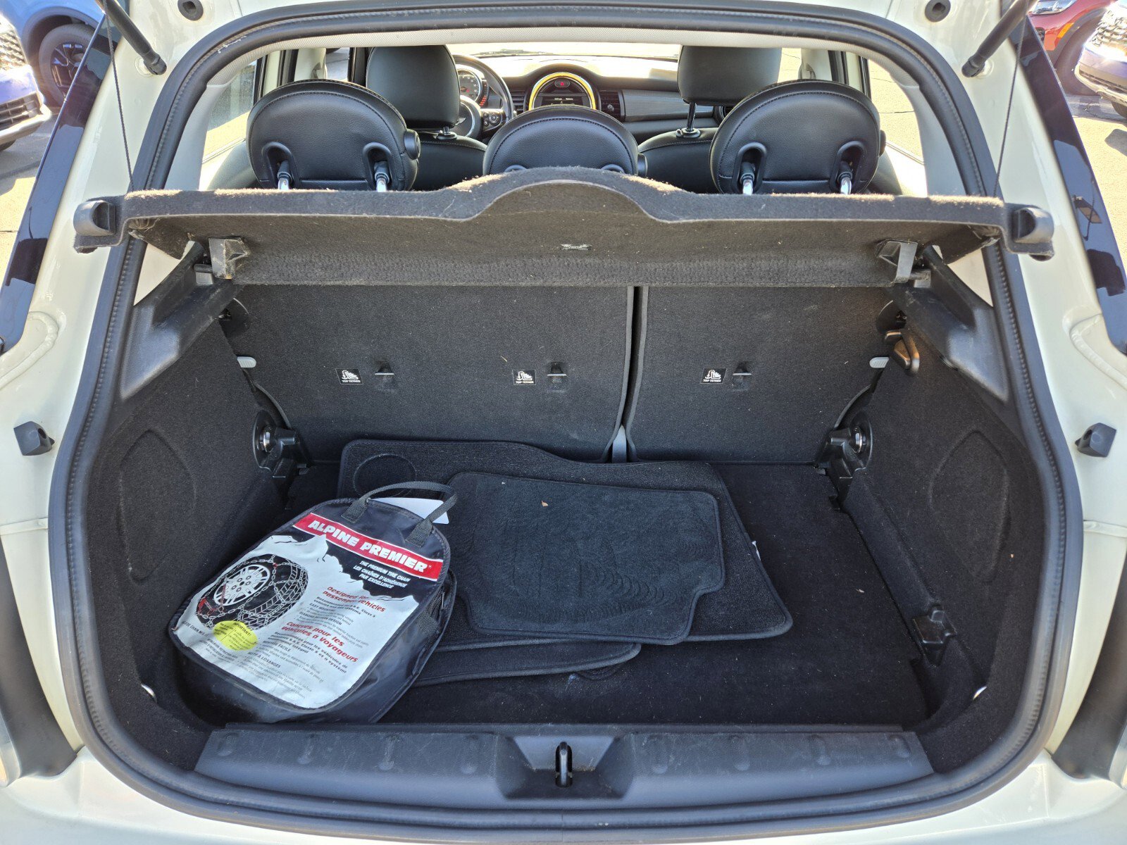 Used 2016 MINI Cooper 4-Door Hardtop image 14