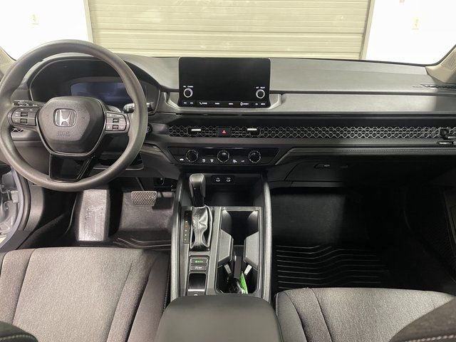 Used 2023 Honda Accord EX image 13