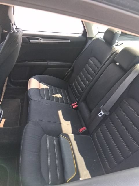 Used 2015 Ford Fusion SE FWD image 5