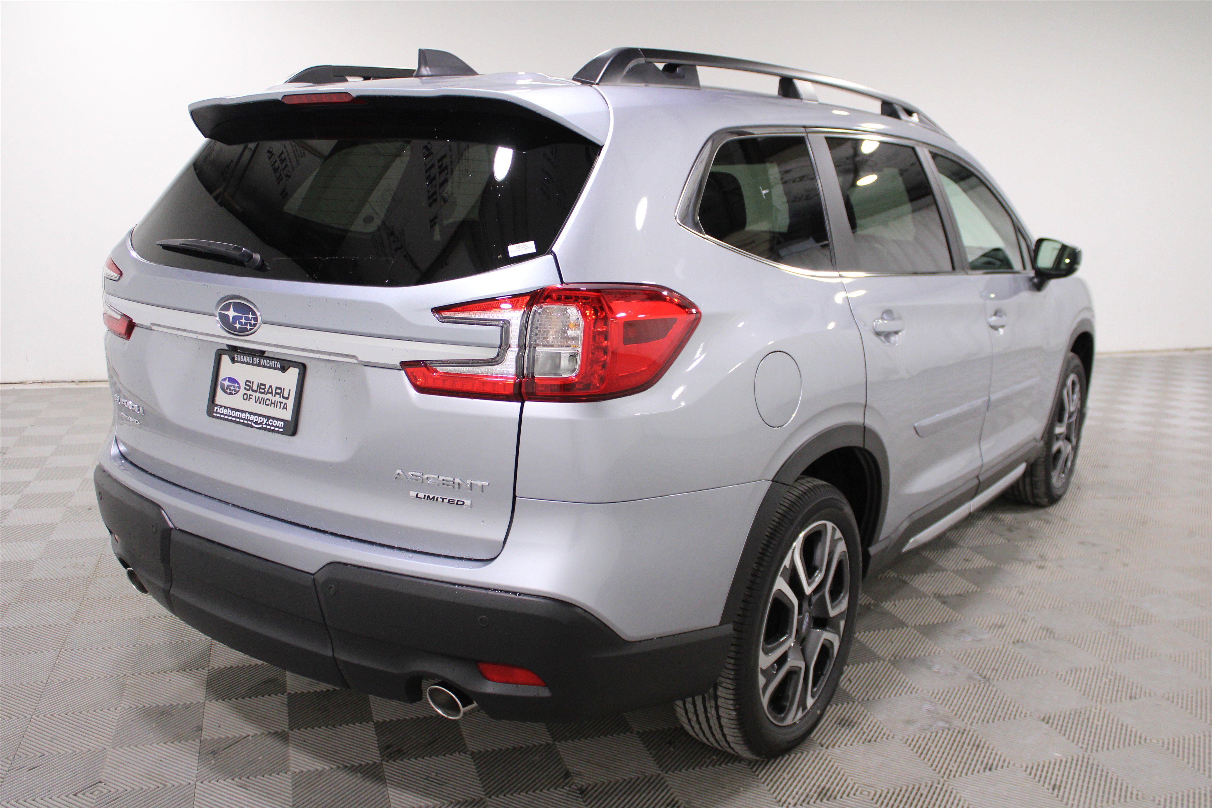 New 2025 Subaru Ascent Limited image 30