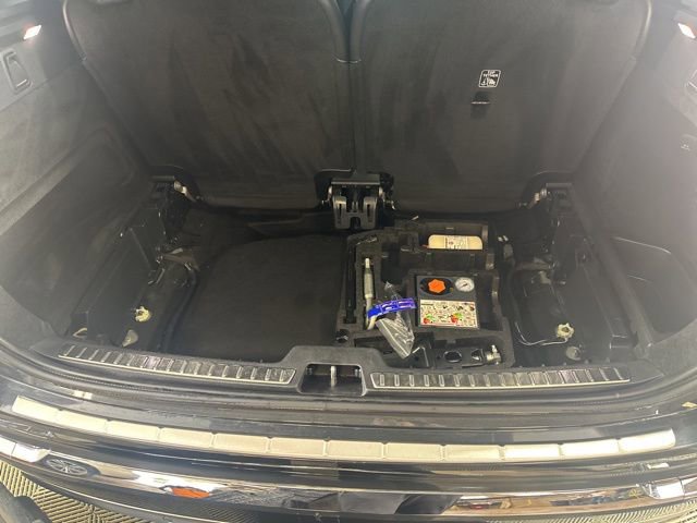 Used 2021 Volvo XC90 T8 Inscription w/ Climate Package image 28