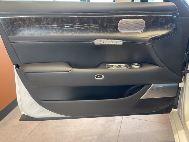 New 2025 Genesis G90 3.5T AWD/4WD image 16