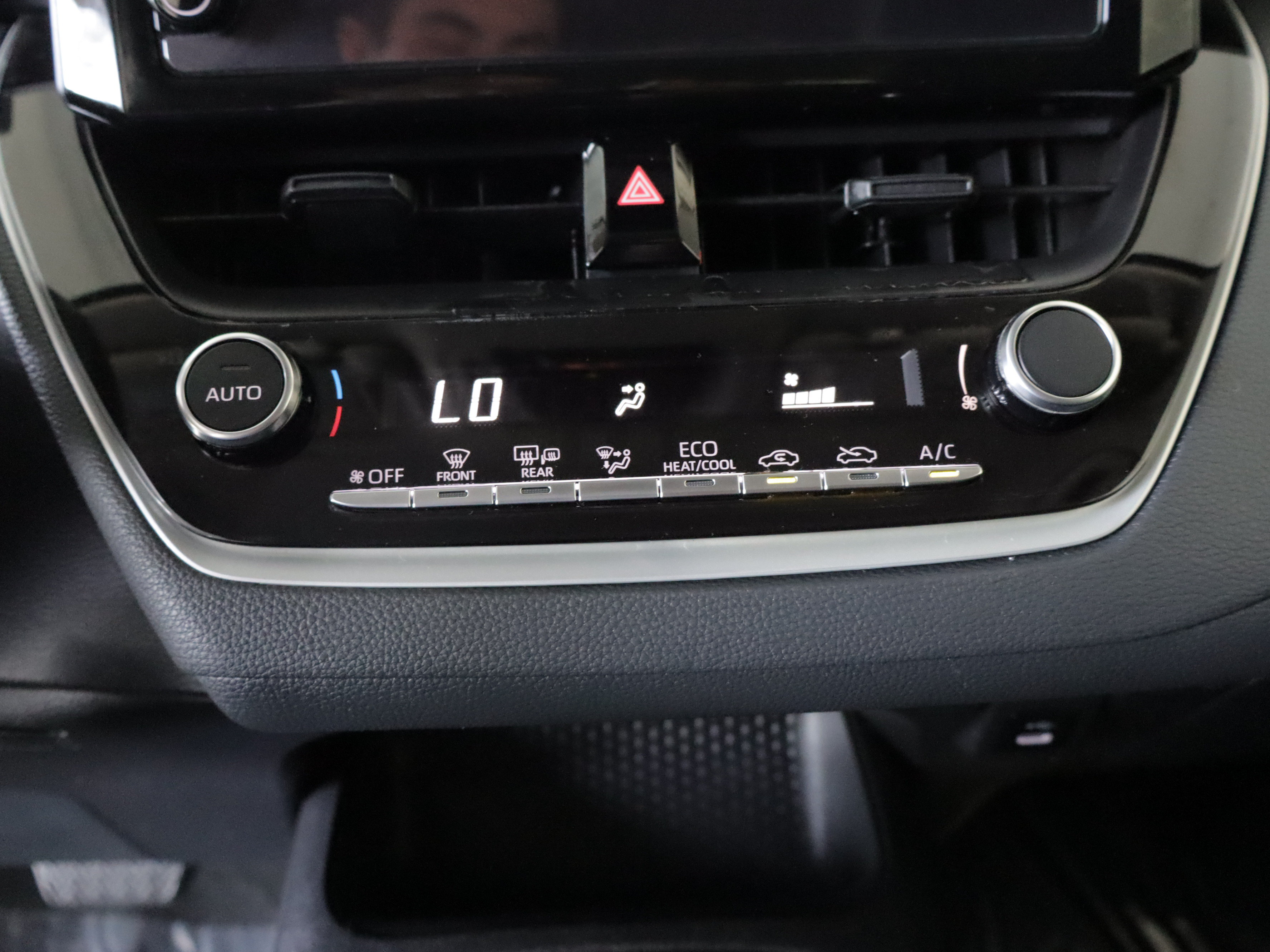 Used 2026 Toyota Corolla LE FWD image 14