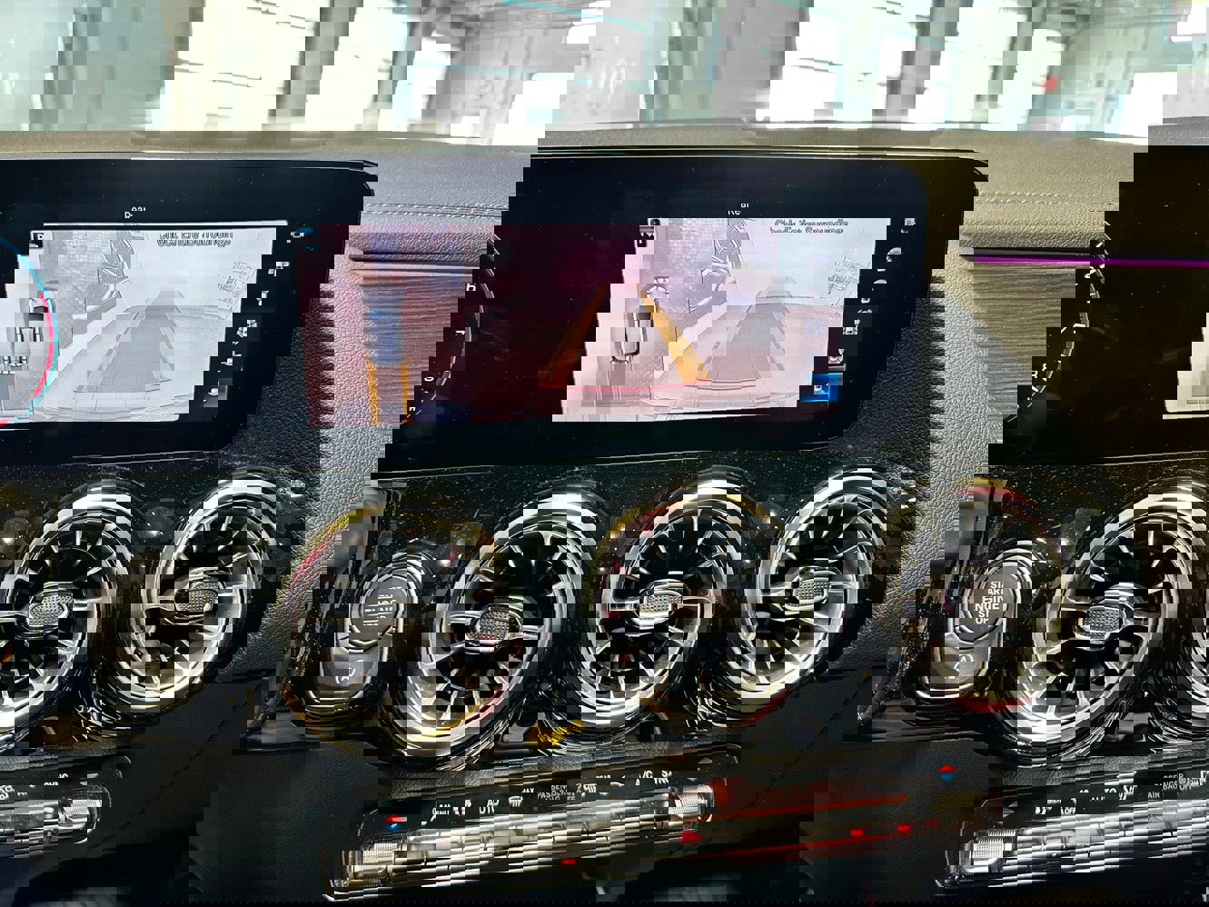 Used 2022 Mercedes-Benz GLA 250 4MATIC image 11