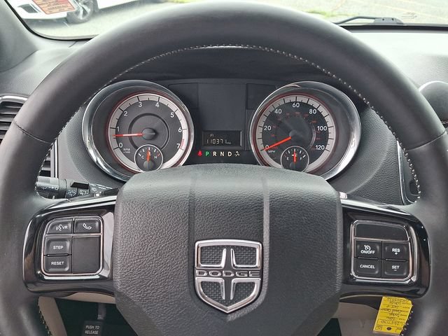 Used 2016 Dodge Grand Caravan SXT FWD image 20