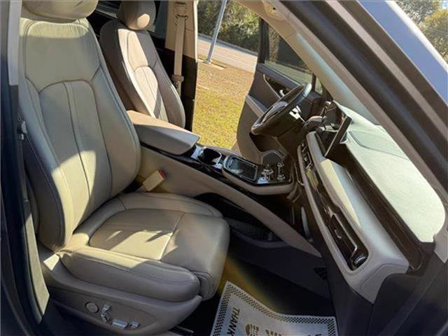 Used 2021 Lincoln Nautilus Reserve w/ Equipment Group 201A image 28