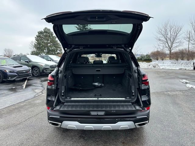Certified 2025 BMW X5 xDrive50e w/ Climate Comfort Package image 35