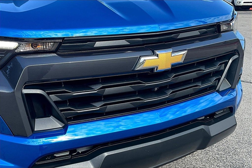 Used 2024 Chevrolet Colorado LT w/ LT Convenience Package III image 34