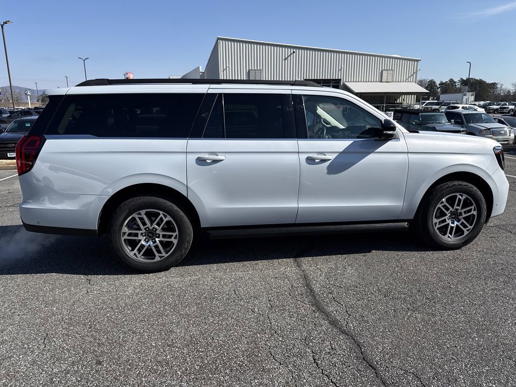 Used 2025 Ford Expedition Max Active image 8