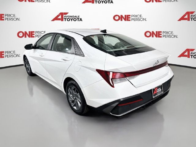 Used 2024 Hyundai Elantra SEL FWD image 5