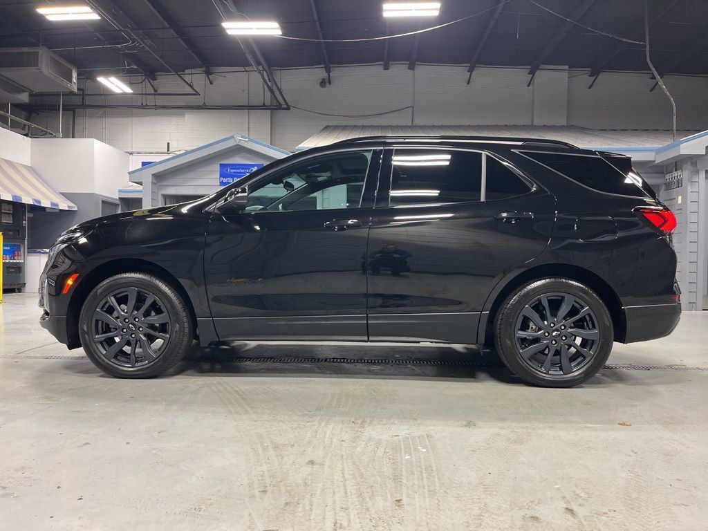 Used 2024 Chevrolet Equinox RS w/ RS Leather Package image 7