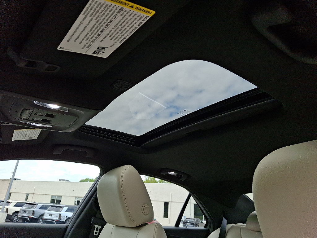 Certified 2023 Cadillac CT4 Luxury w/ Sun And Sound Package AWD/4WD image 17