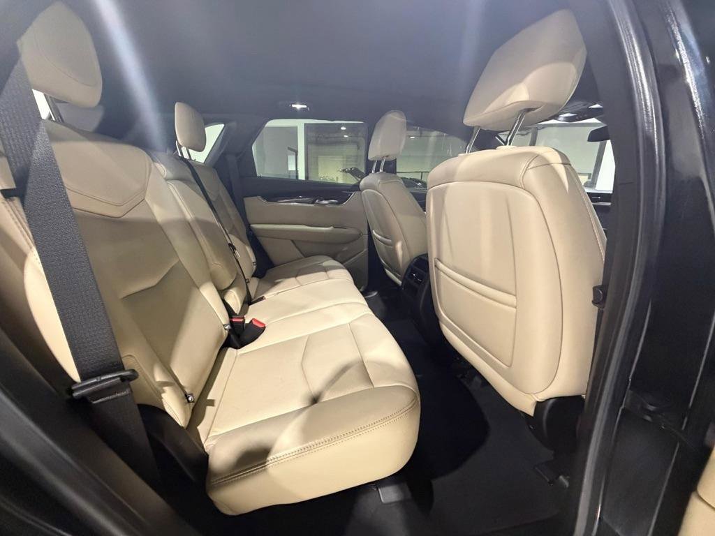 Used 2018 Cadillac XT5 Luxury w/ Driver Awareness Package image 24