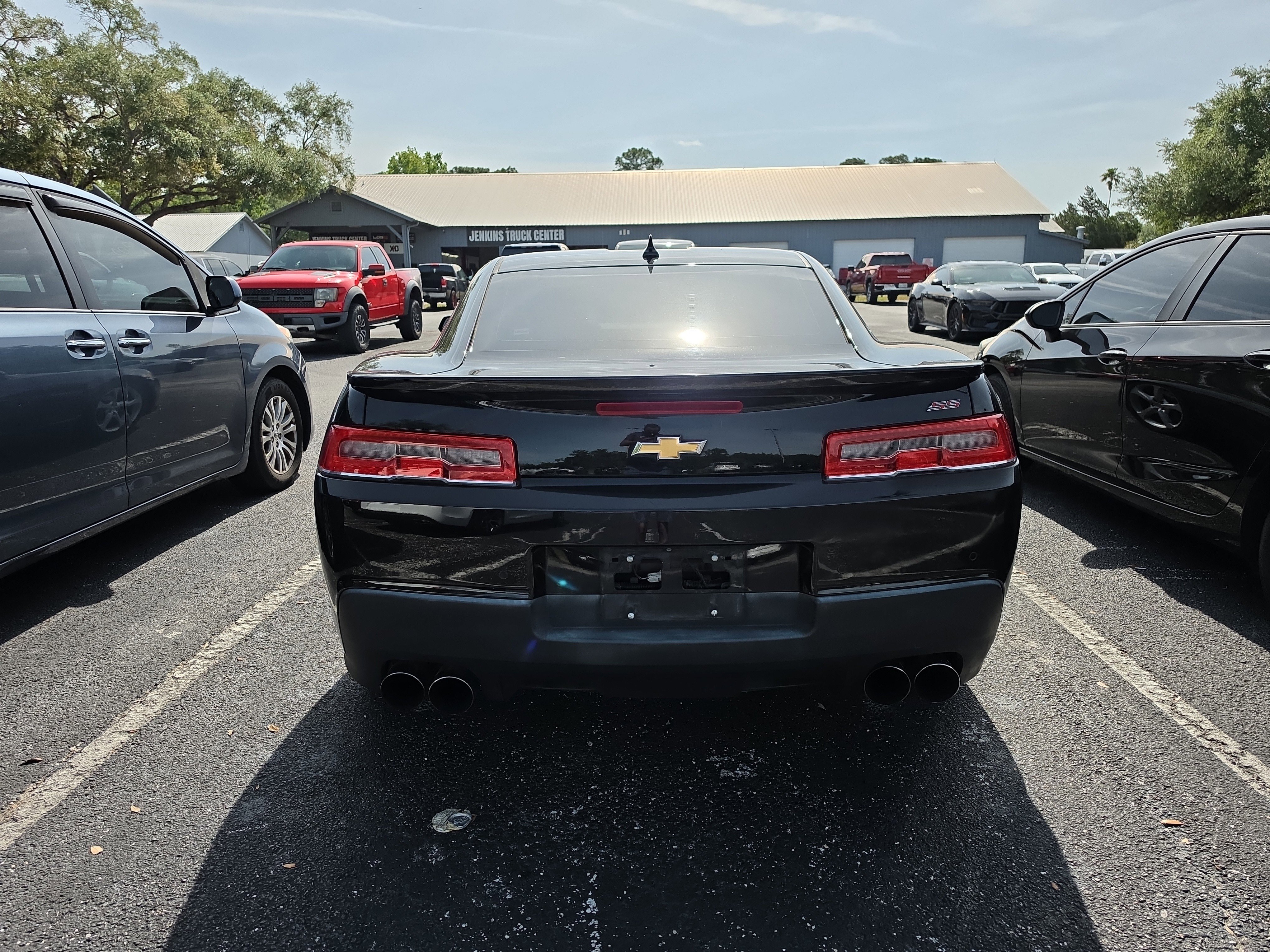 Used 2015 Chevrolet Camaro SS w/ RS Package RWD image 4
