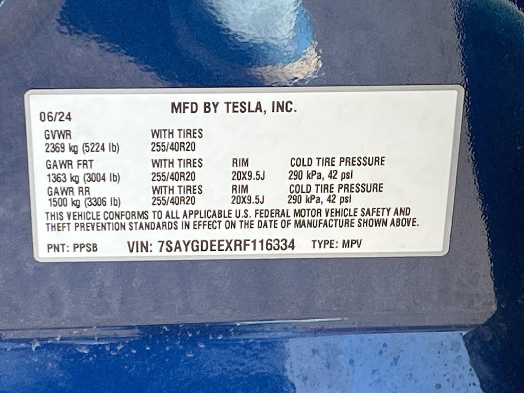 Used 2024 Tesla Model Y Long Range AWD/4WD image 33