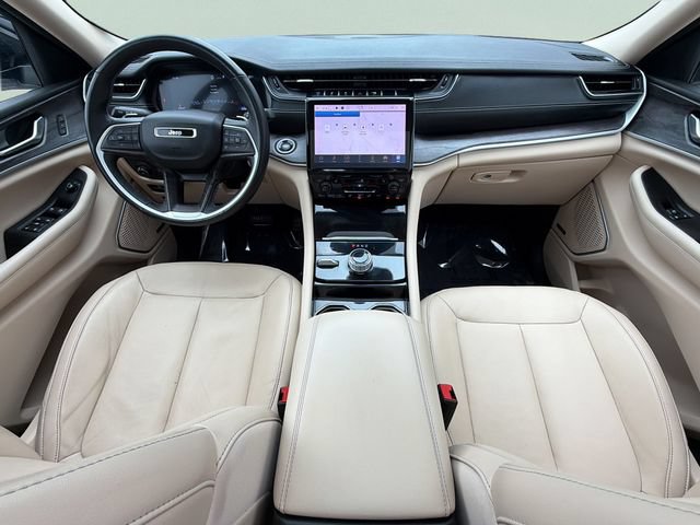 Used 2022 Jeep Grand Cherokee L Limited AWD/4WD image 28