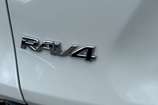 Certified 2024 Toyota RAV4 SE AWD/4WD image 32