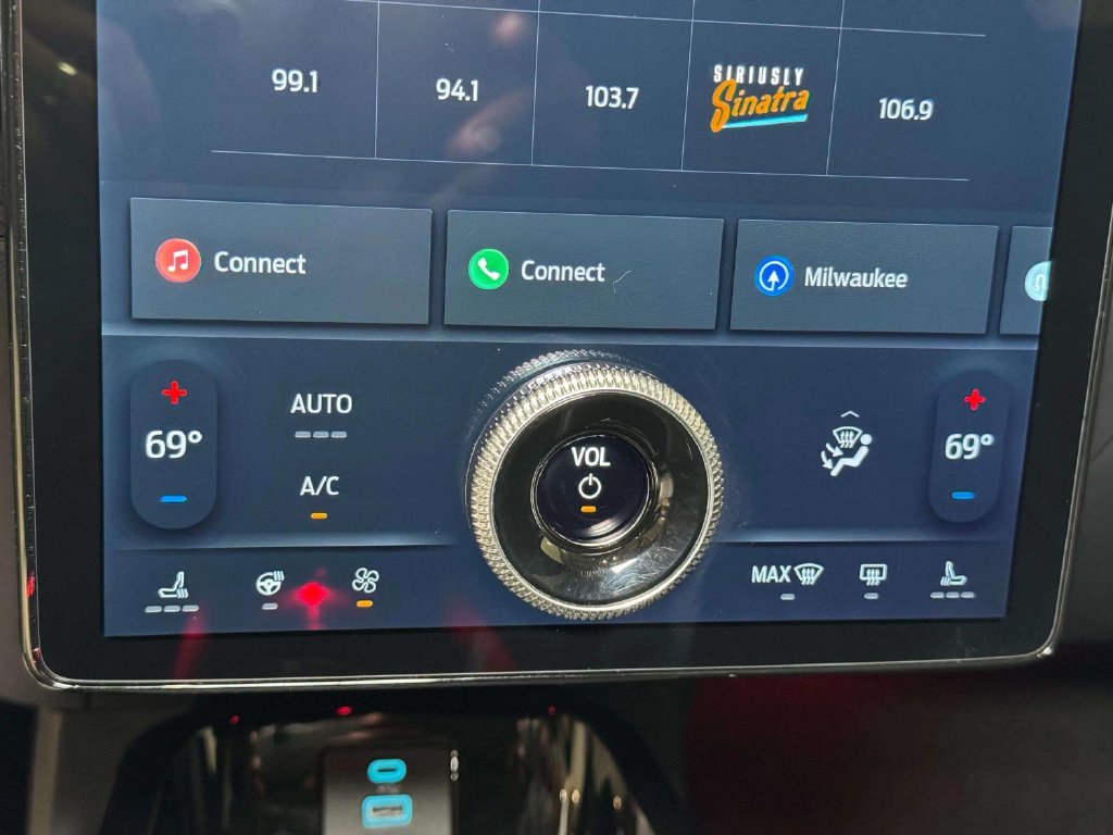 Used 2024 Ford Mustang Mach-E Premium AWD/4WD image 7