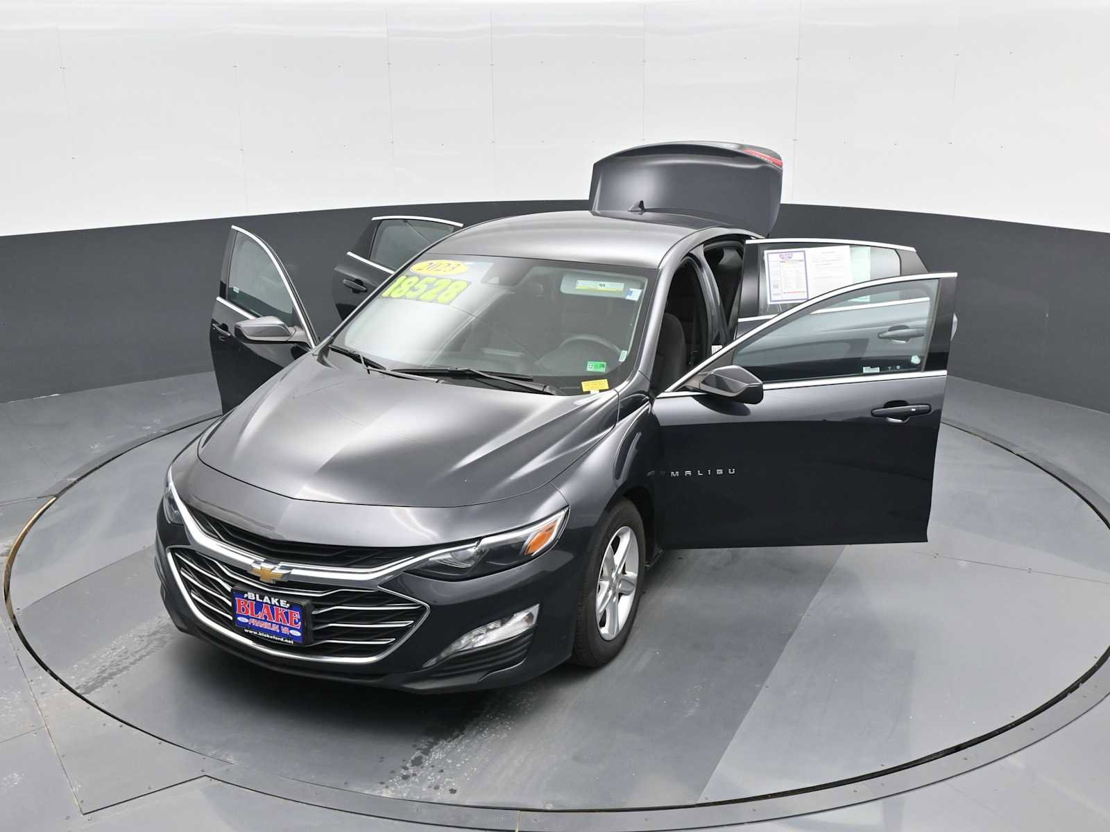 Used 2023 Chevrolet Malibu LT image 38
