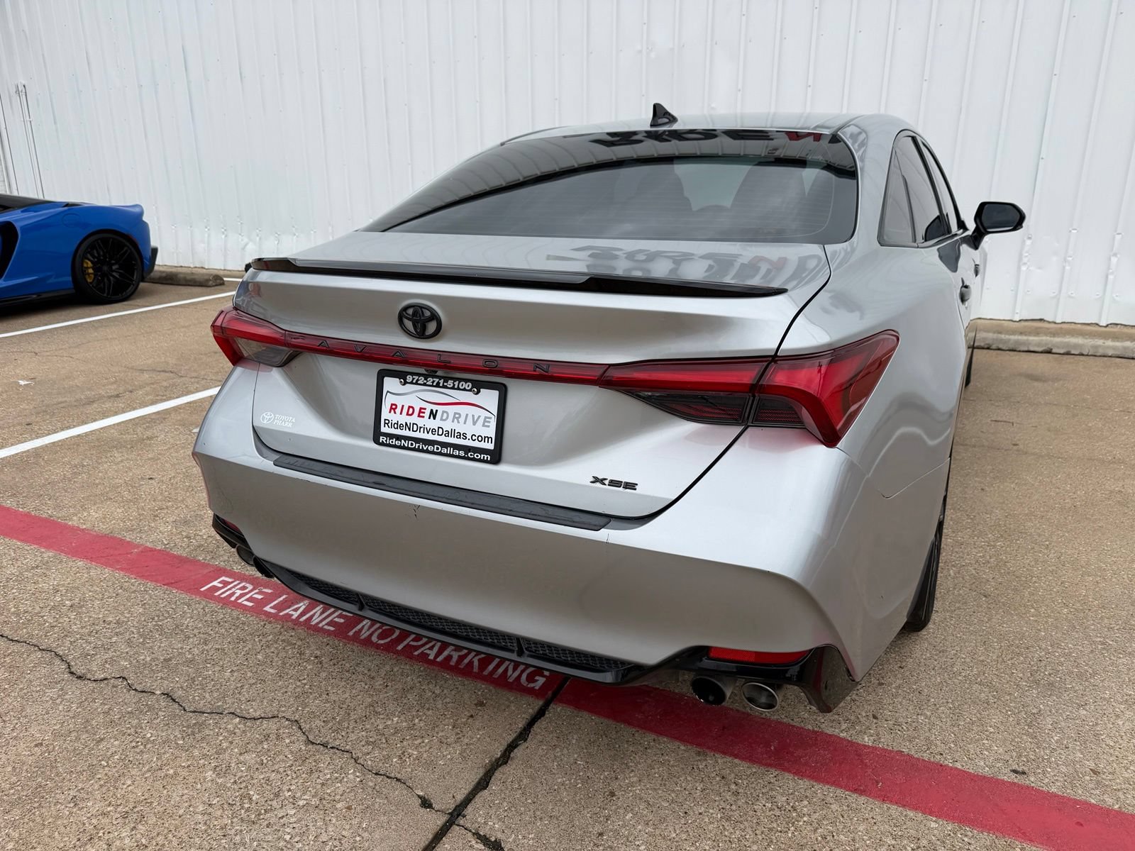 Used 2021 Toyota Avalon XSE FWD image 6