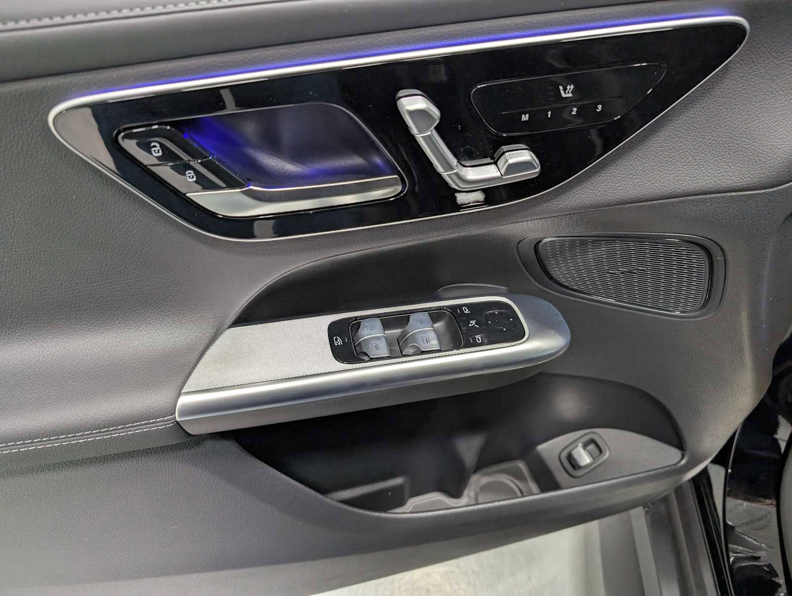 New 2026 Mercedes-Benz GLC 300 4MATIC image 33