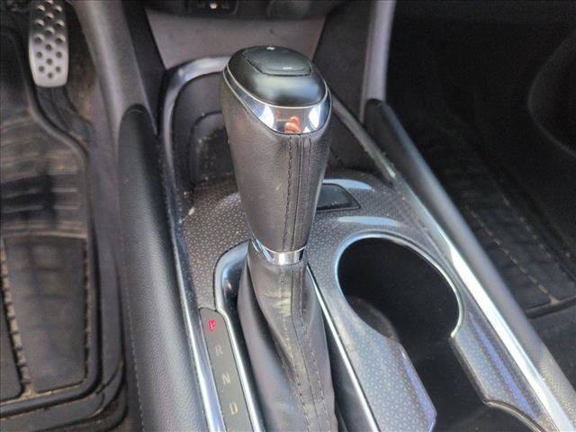 Used 2017 Chevrolet Malibu LT w/ Leather Package image 8