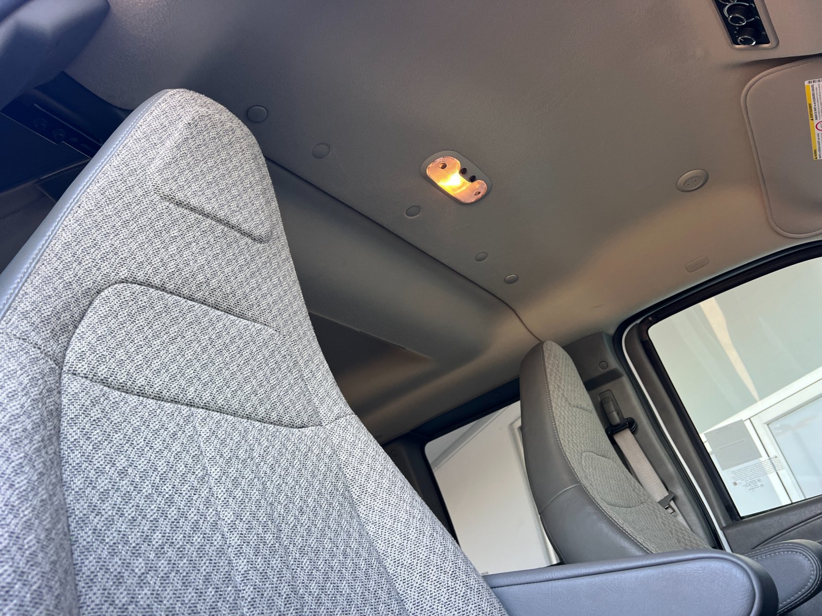 Used 2025 Chevrolet Express 3500 LT w/ LT Preferred Equipment Group RWD image 18
