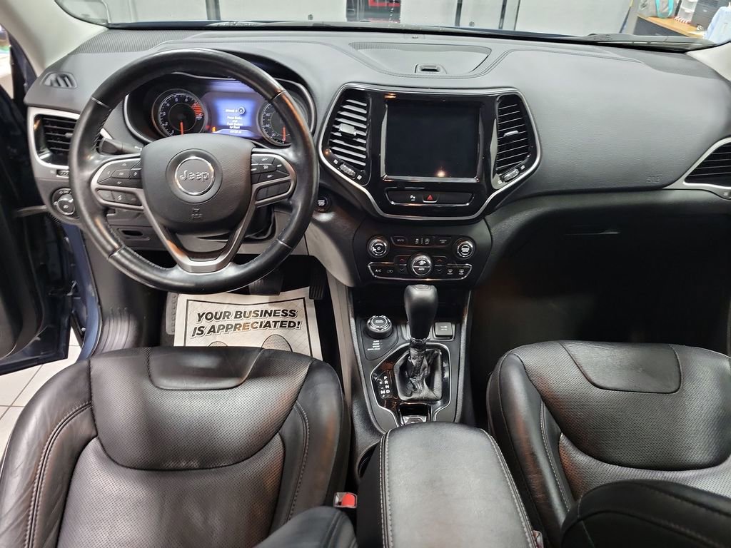 Used 2020 Jeep Cherokee Limited AWD/4WD image 3