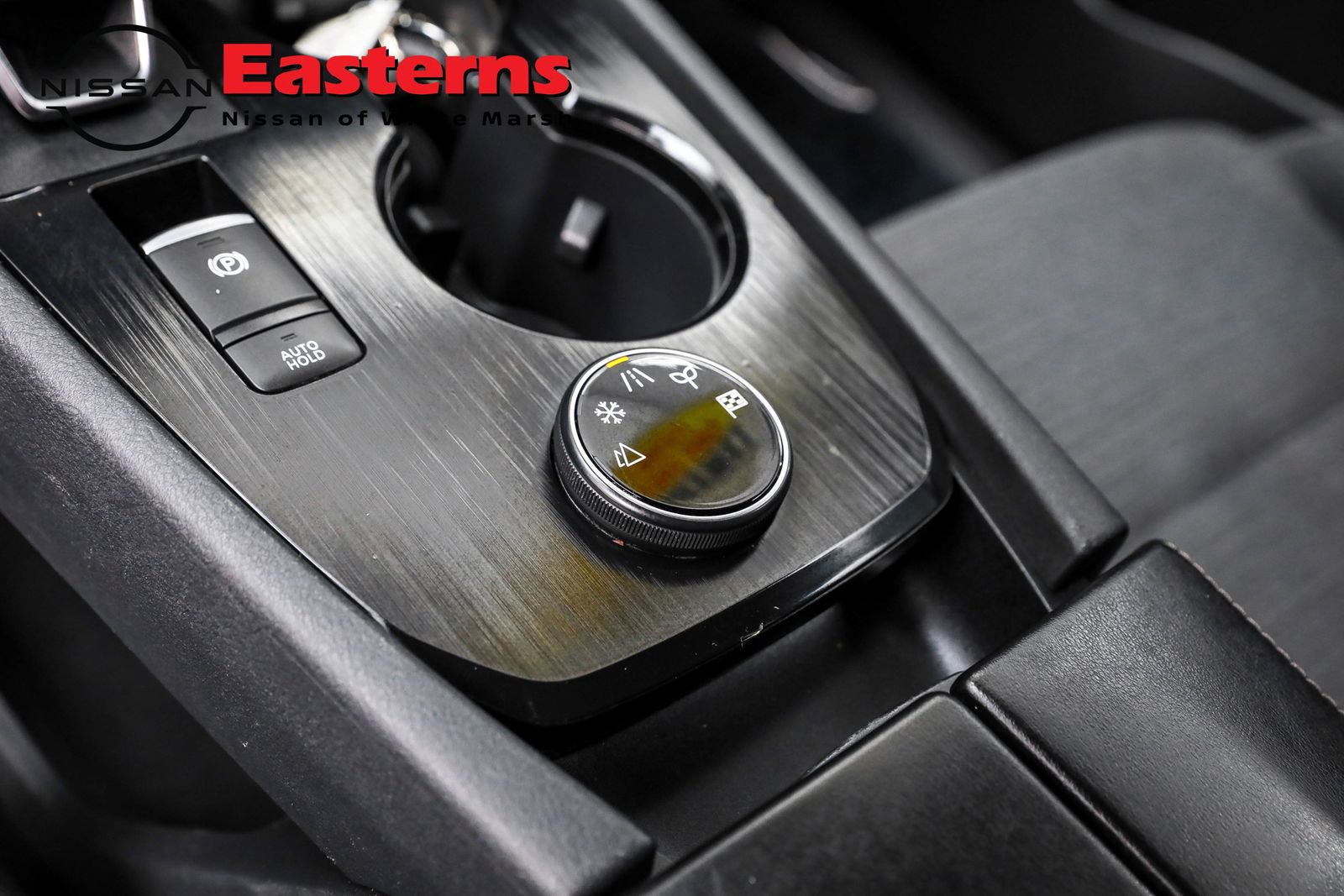 Used 2022 Nissan Rogue SV image 59