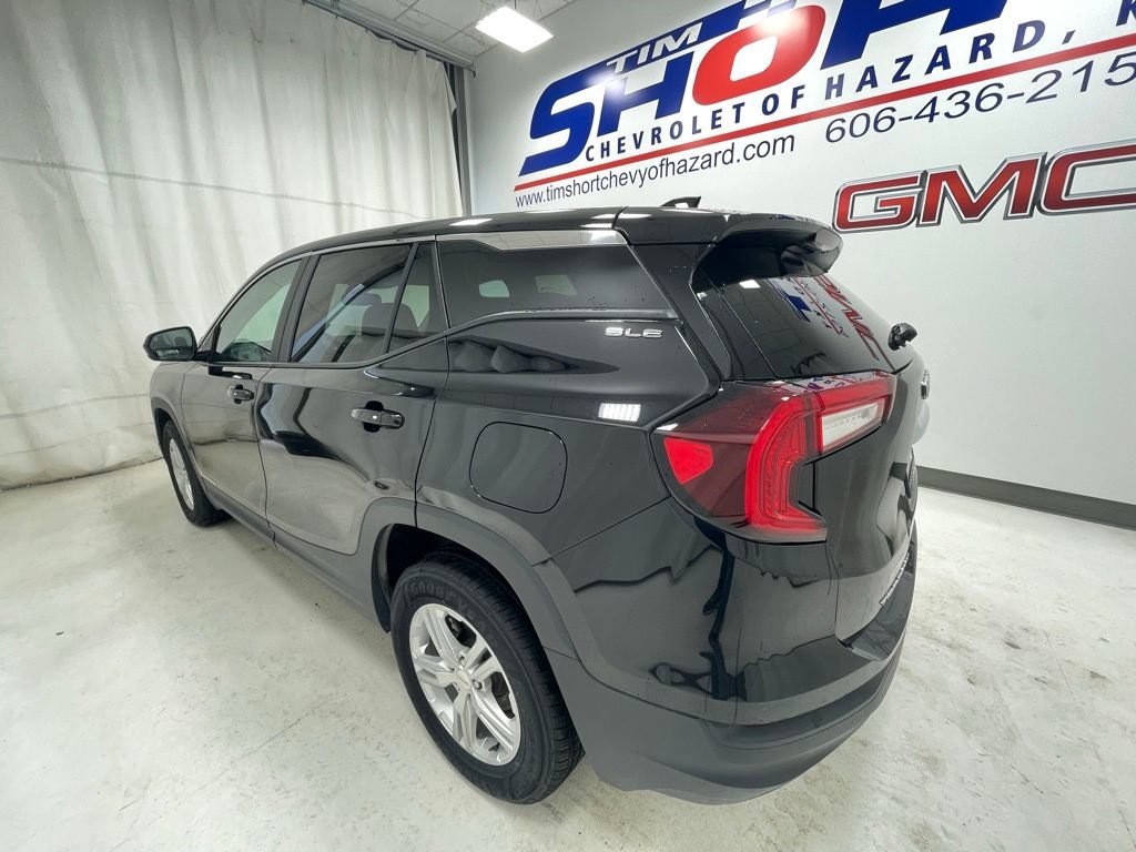 Used 2024 GMC Terrain SLE AWD/4WD image 6