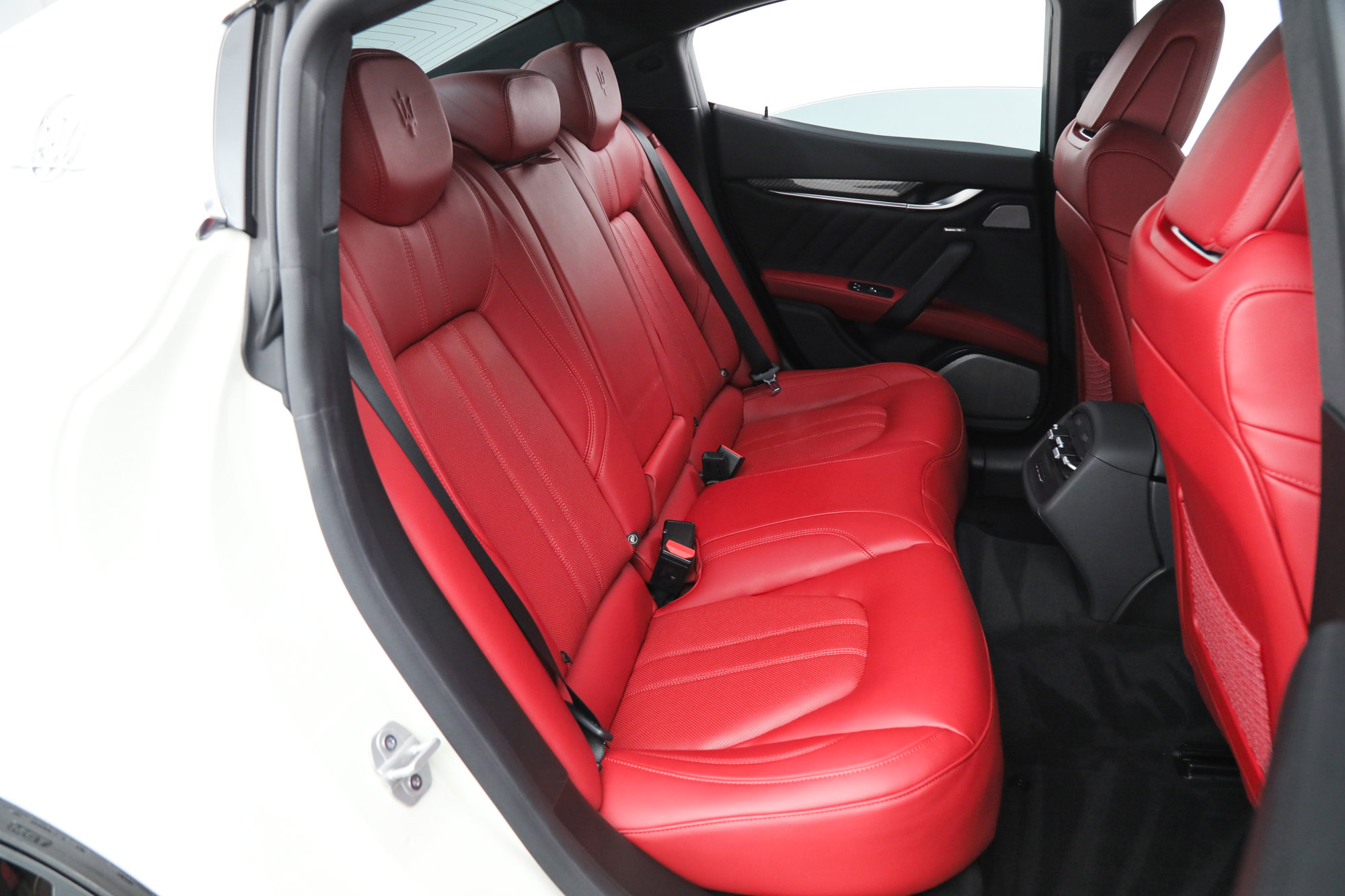 Used 2021 Maserati Ghibli S GranSport RWD image 13